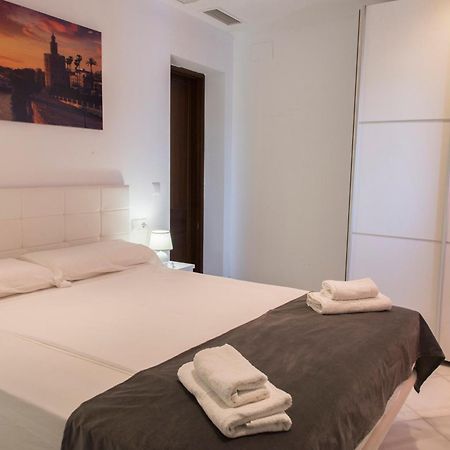 Nightinsevilla Bailen Free Parking Exterior foto
