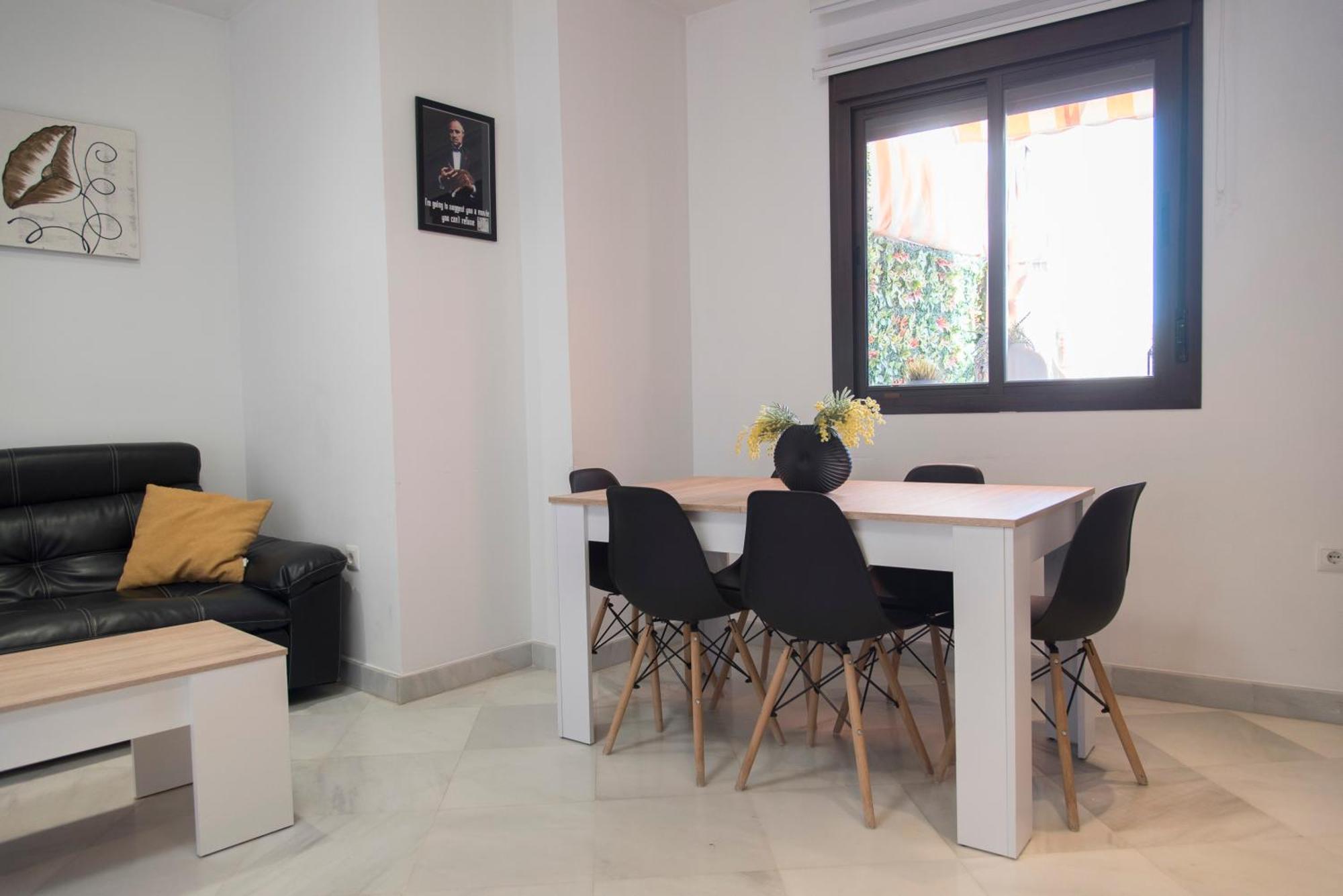 Nightinsevilla Bailen Free Parking Exterior foto